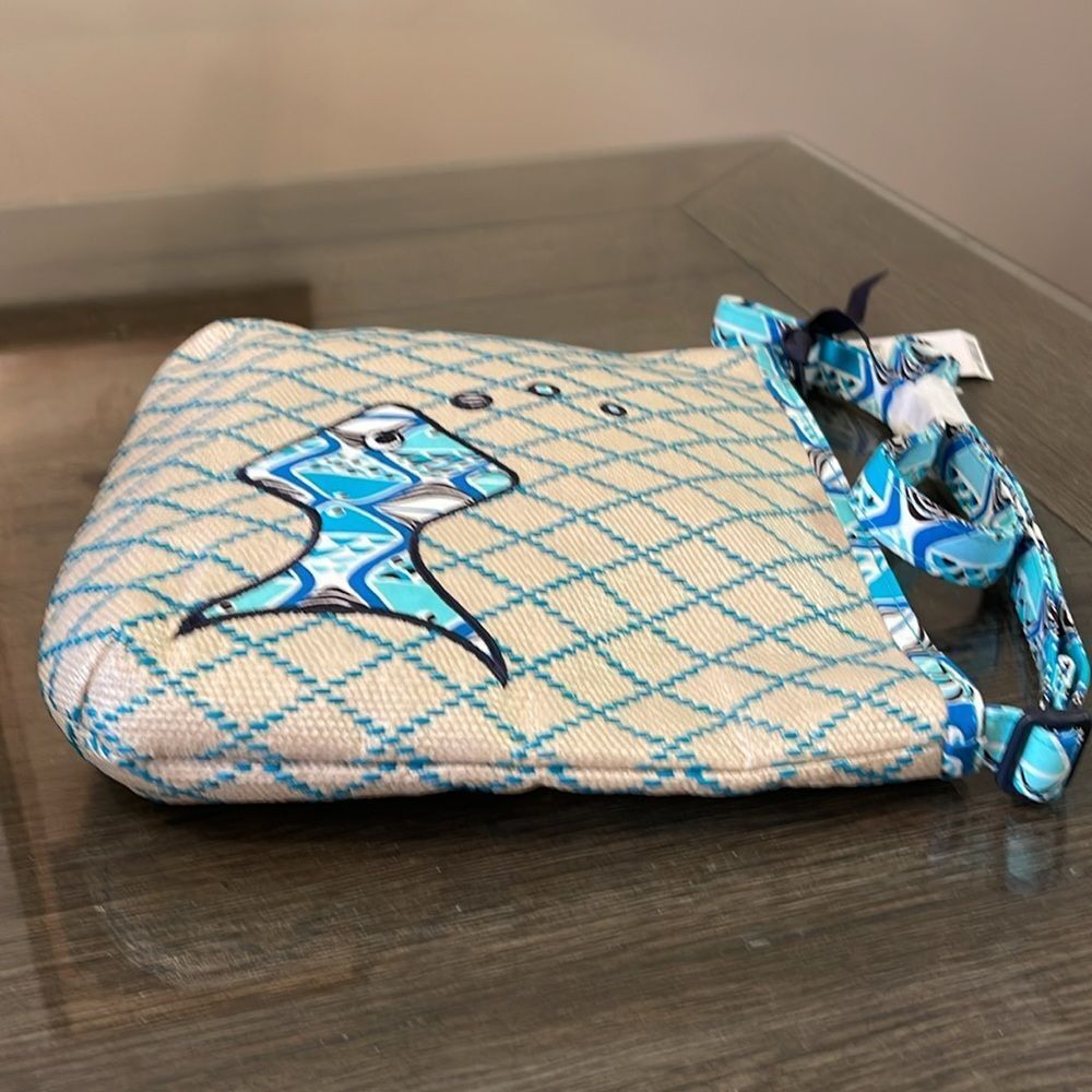 Vera Bradley Beach Crossbody in Go Fish Blue Pattern New with Tags - Picture 6 of 16